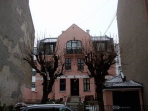 Pink building in Kampen, Oslo