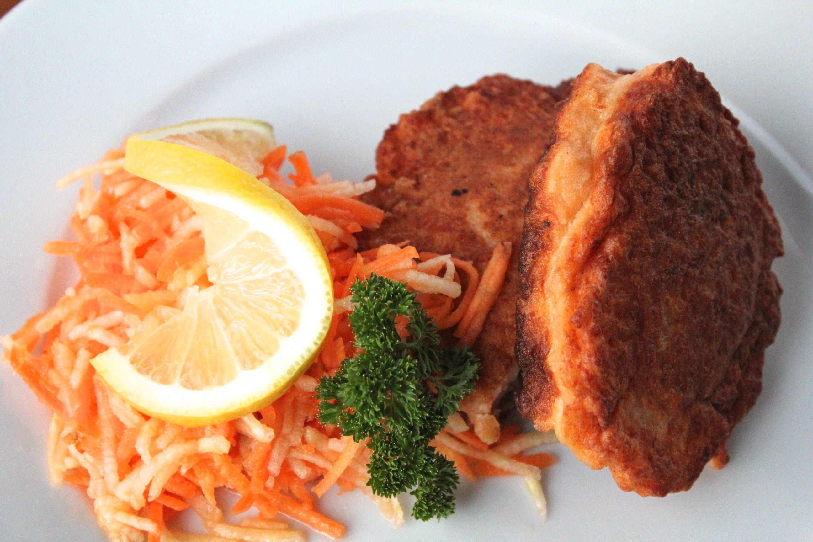 Recipe: Salmon Fish Cakes - Life in Norway