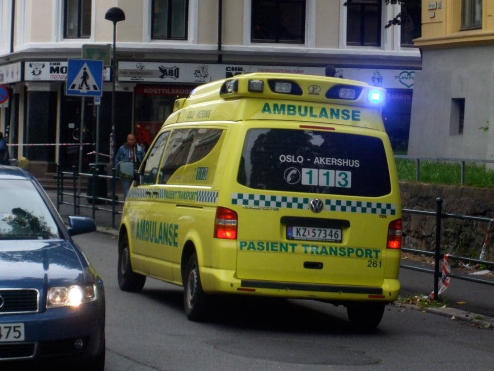 Ambulance on Møllergata heading to the Oslo blast site