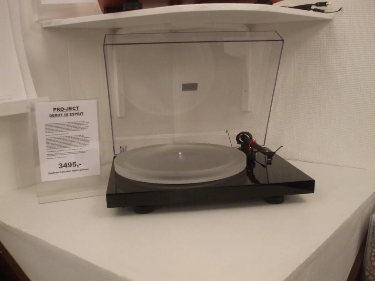 Record player in Backbeat