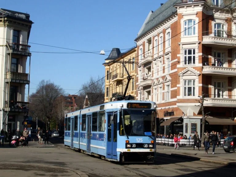 An Oslo tram in Frogner