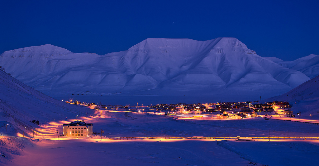 Longyearbyen in blue