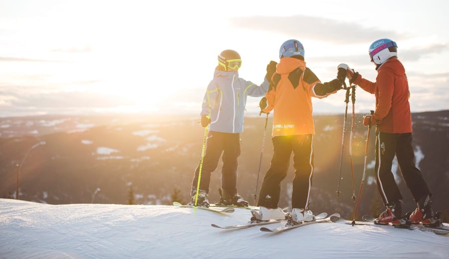 Family skiing in Norway at Hafjell