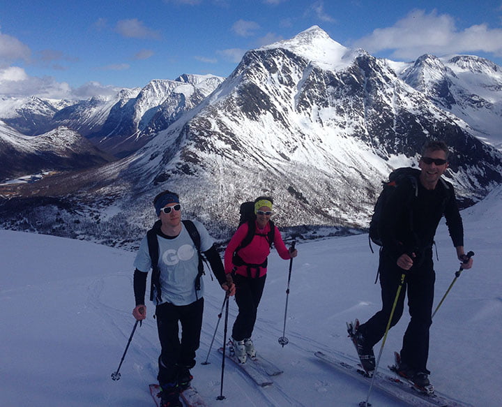 Learning to cross-country ski in Norway