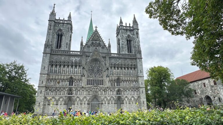 West front of Nidaros Cathedral in Trondheim. Photo: David Nikel.
