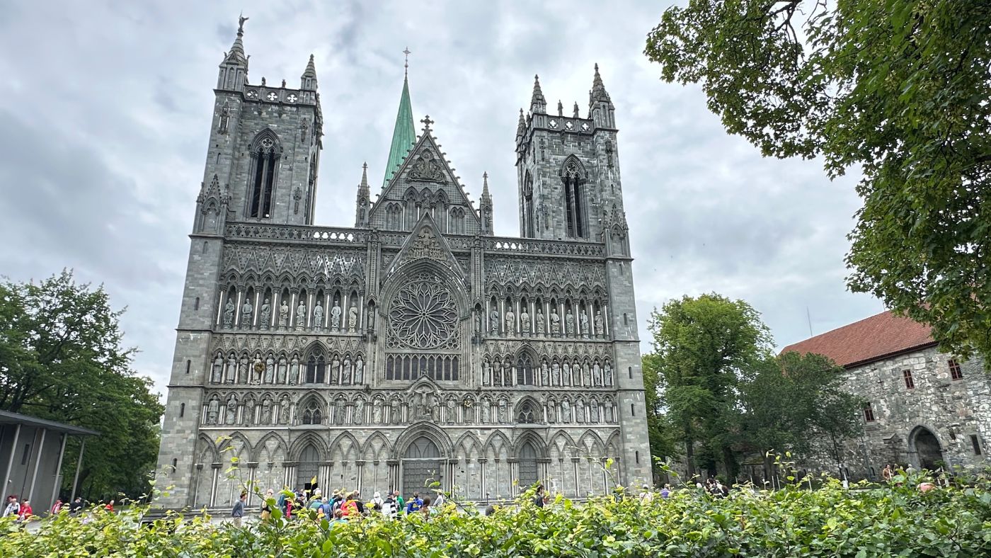 West front of Nidaros Cathedral in Trondheim. Photo: David Nikel.
