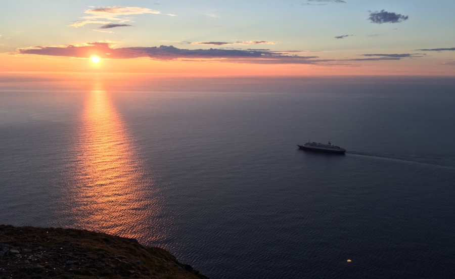 Midnight sun at Nordkapp