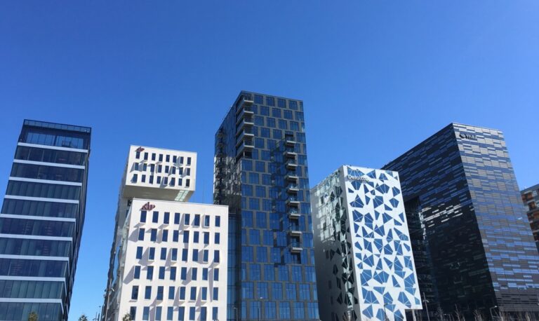 Business district in Oslo. Photo: David Nikel.