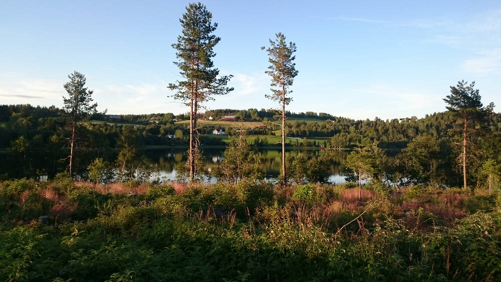 Looking at Landåsbygda and Brennodden, with the local fishing pier.