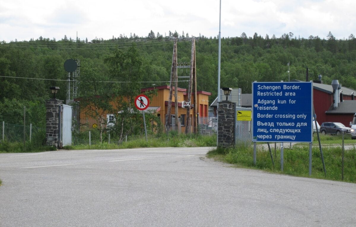 Norway Russia border checkpoint