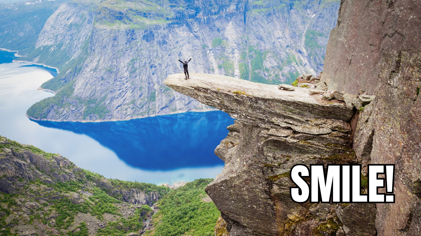 Photo opportunity at Trolltunga in Norway.