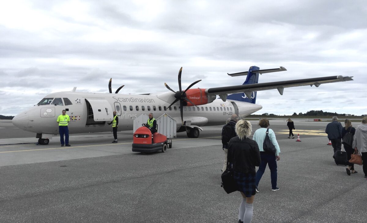 SAS shuttle at Ålesund Airport. Photo: David Nikel.