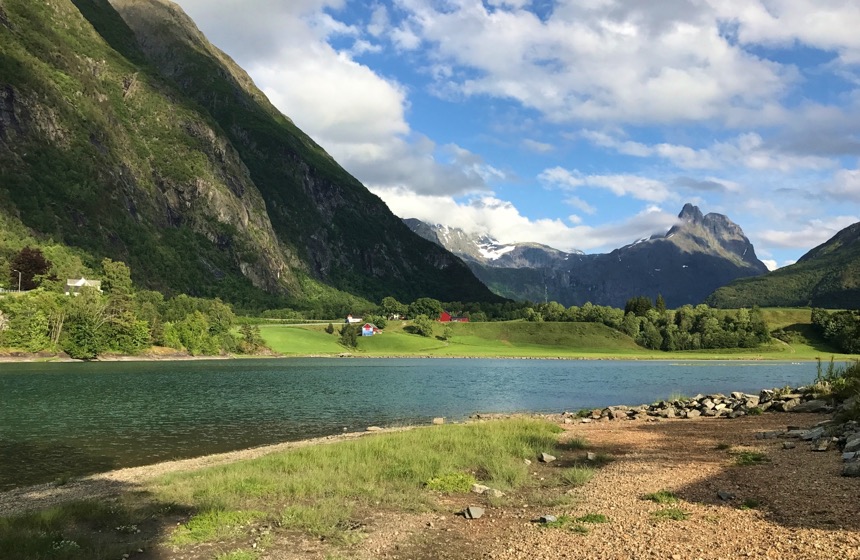 Åndalsnes Camping by the riverside