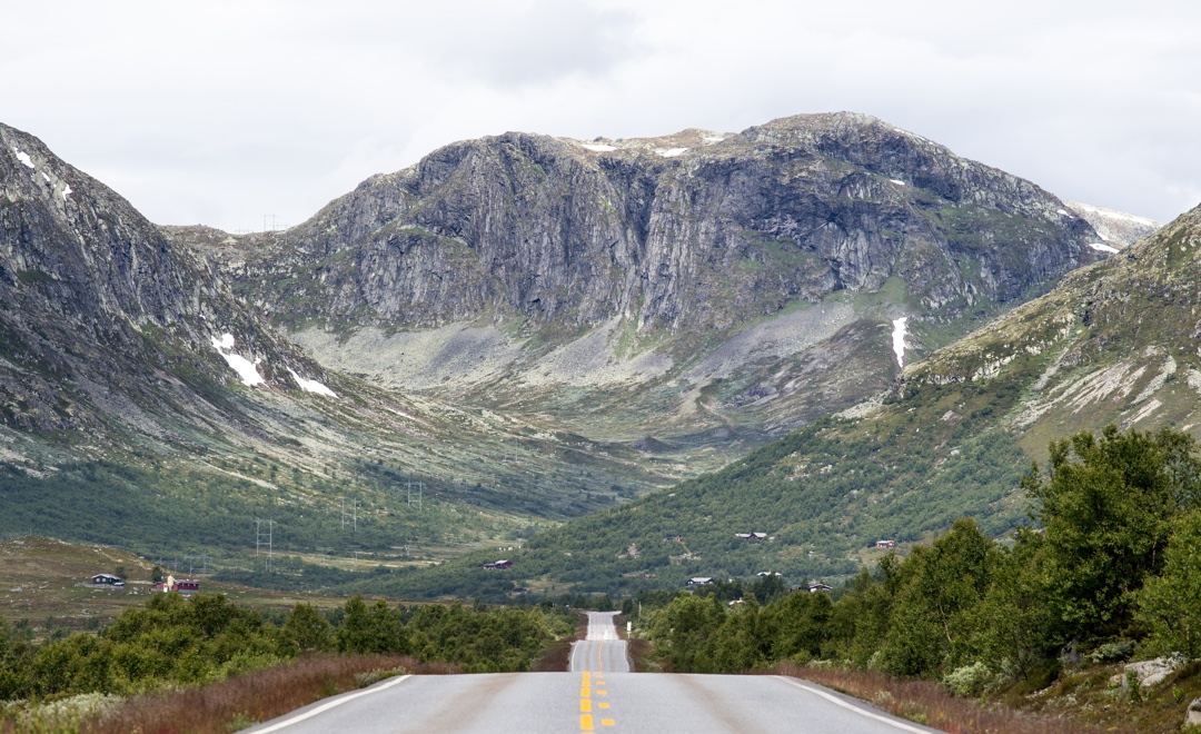 Driving through Hemsedal