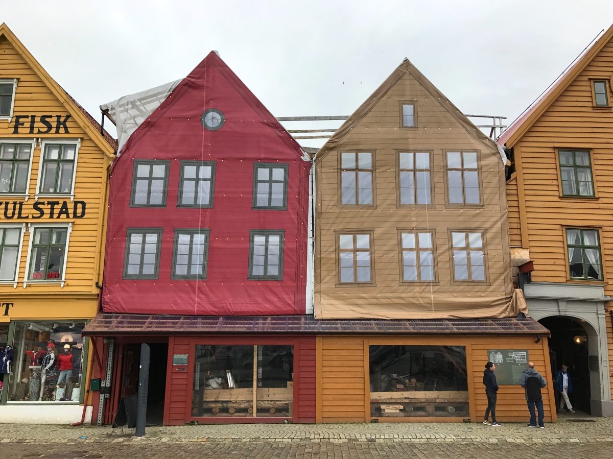 Reconstruction of the wharf buildings