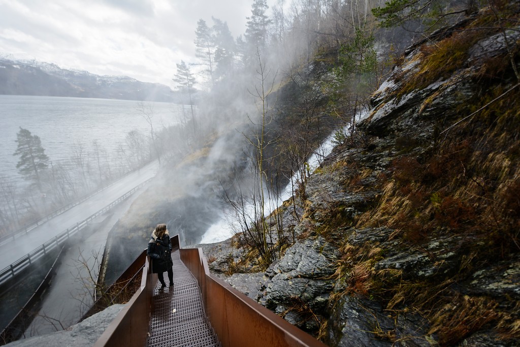 Svandalsfossen waterfall on the Ryfylke scenic route. Photo: Fredrik Fløgstad / Statens vegvesen.