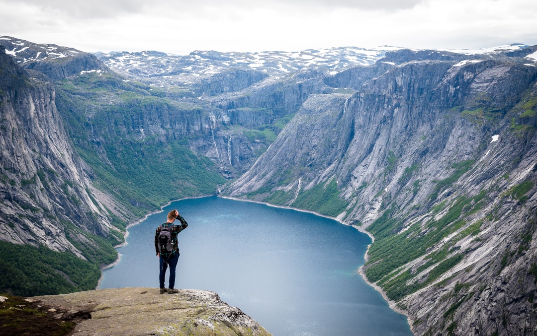 Hiking to Trolltunga