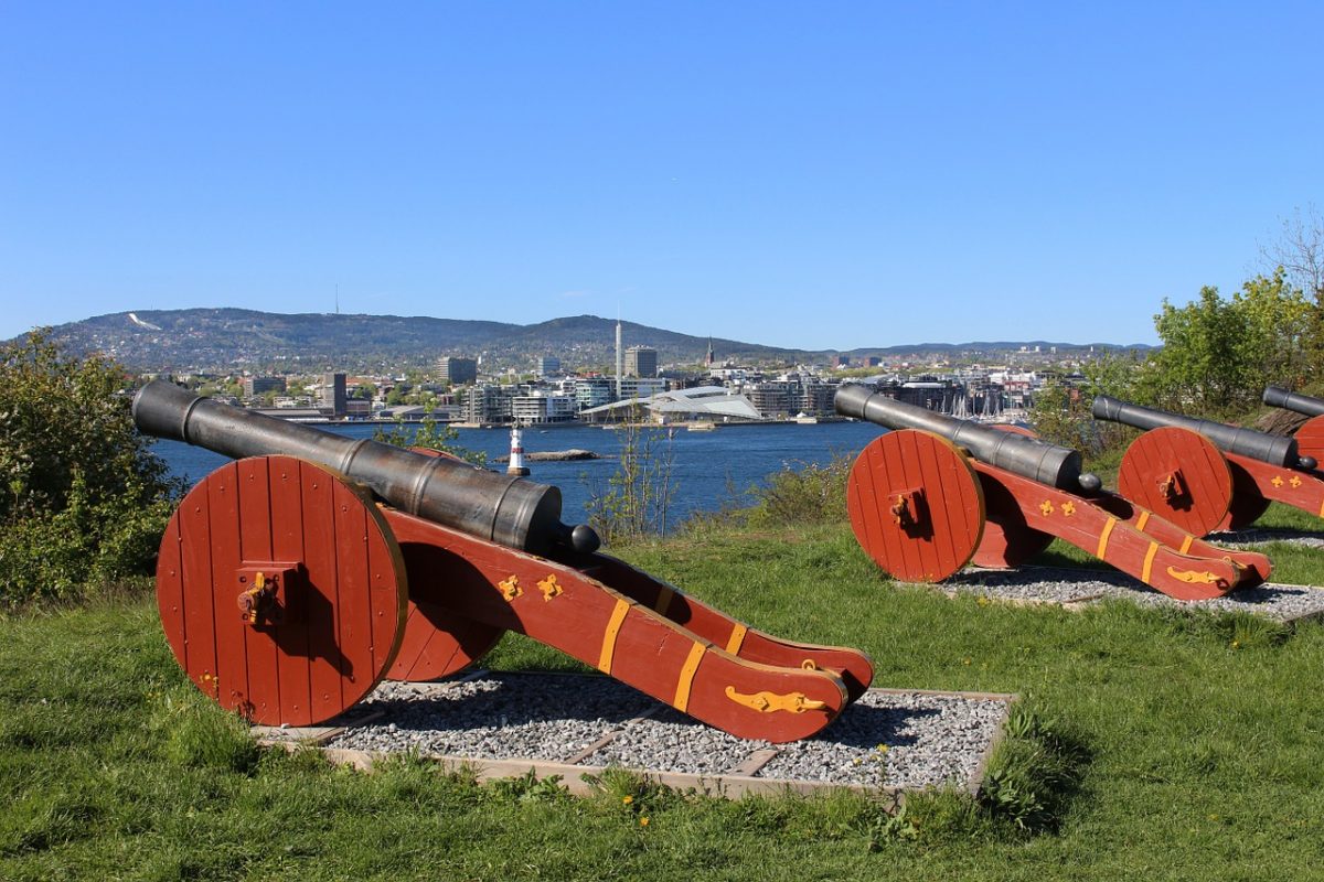 Guarding the Oslofjord