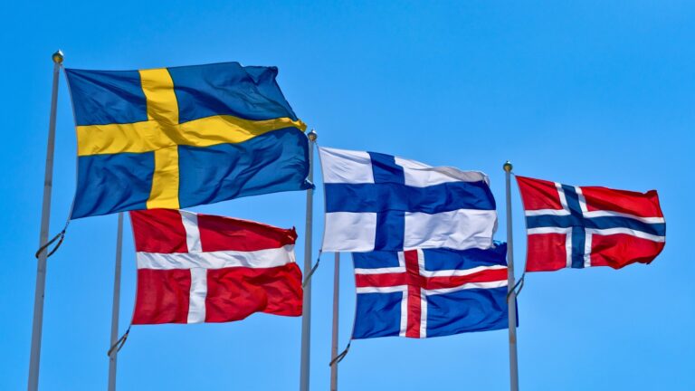 Flags featuring the Nordic cross.