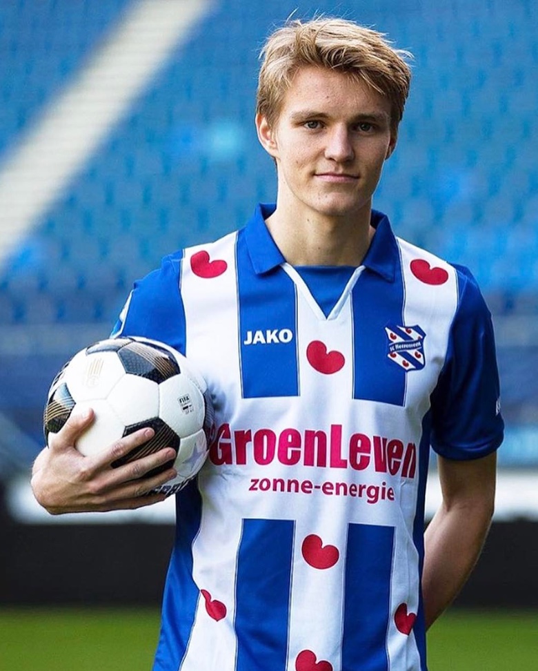 Martin Ødegaard playing for Heerenveen