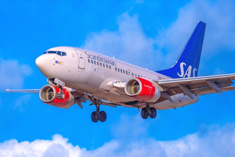 SAS airliner flying