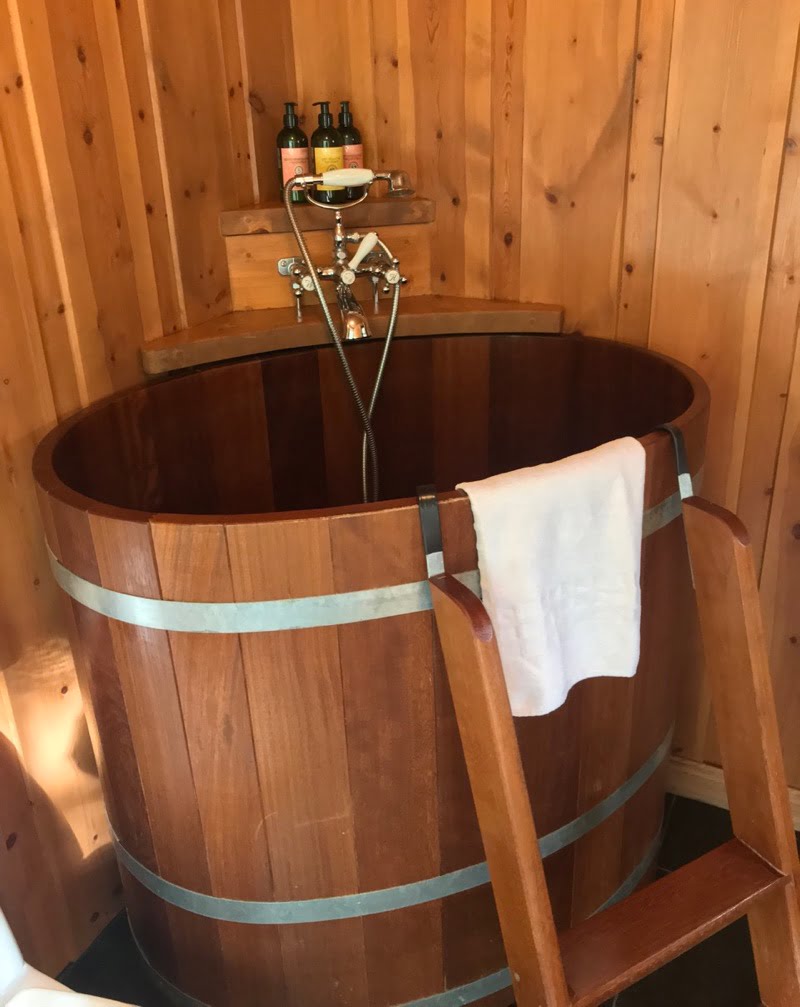 The unique bathtubs at the Røisheim hotel in Norway