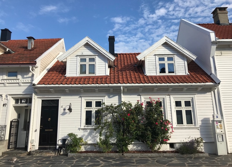 White houses in Posebyen, Kristiansand. Photo: David Nikel.