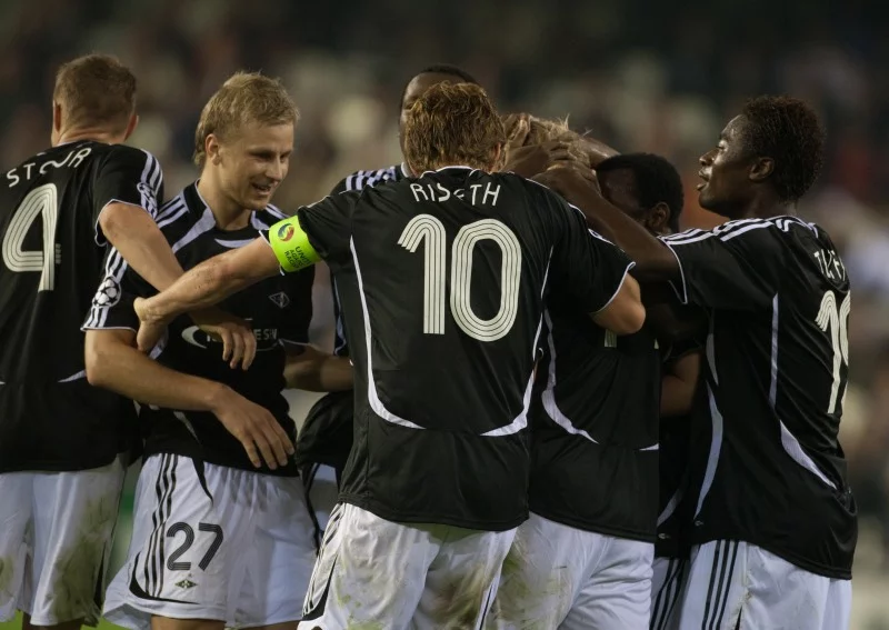Rosenborg players in action