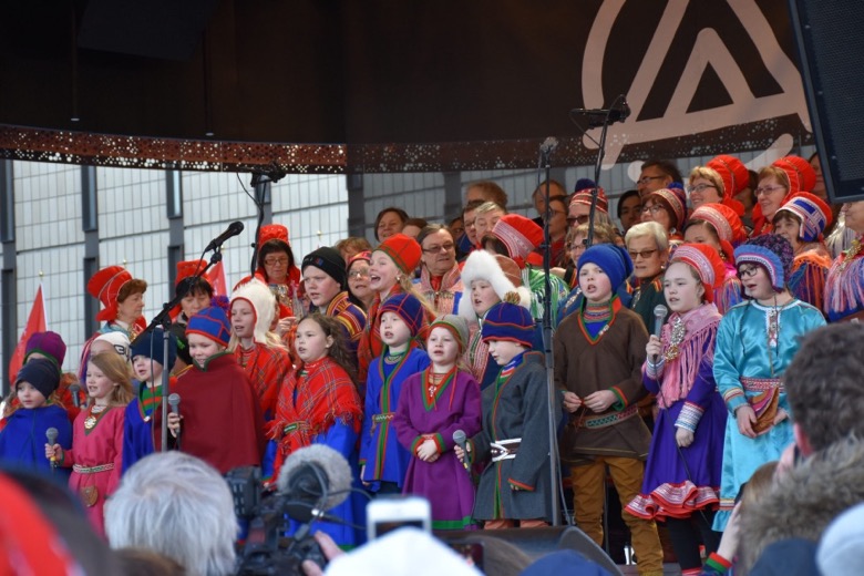 Sami children singing at the National Day celebrations