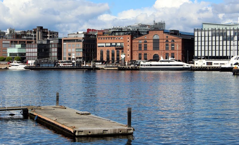 Shopping in Aker Brygge, Oslo