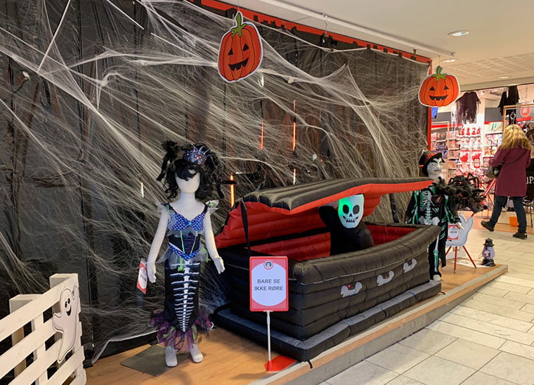 A halloween display in a Trondheim shopping mall