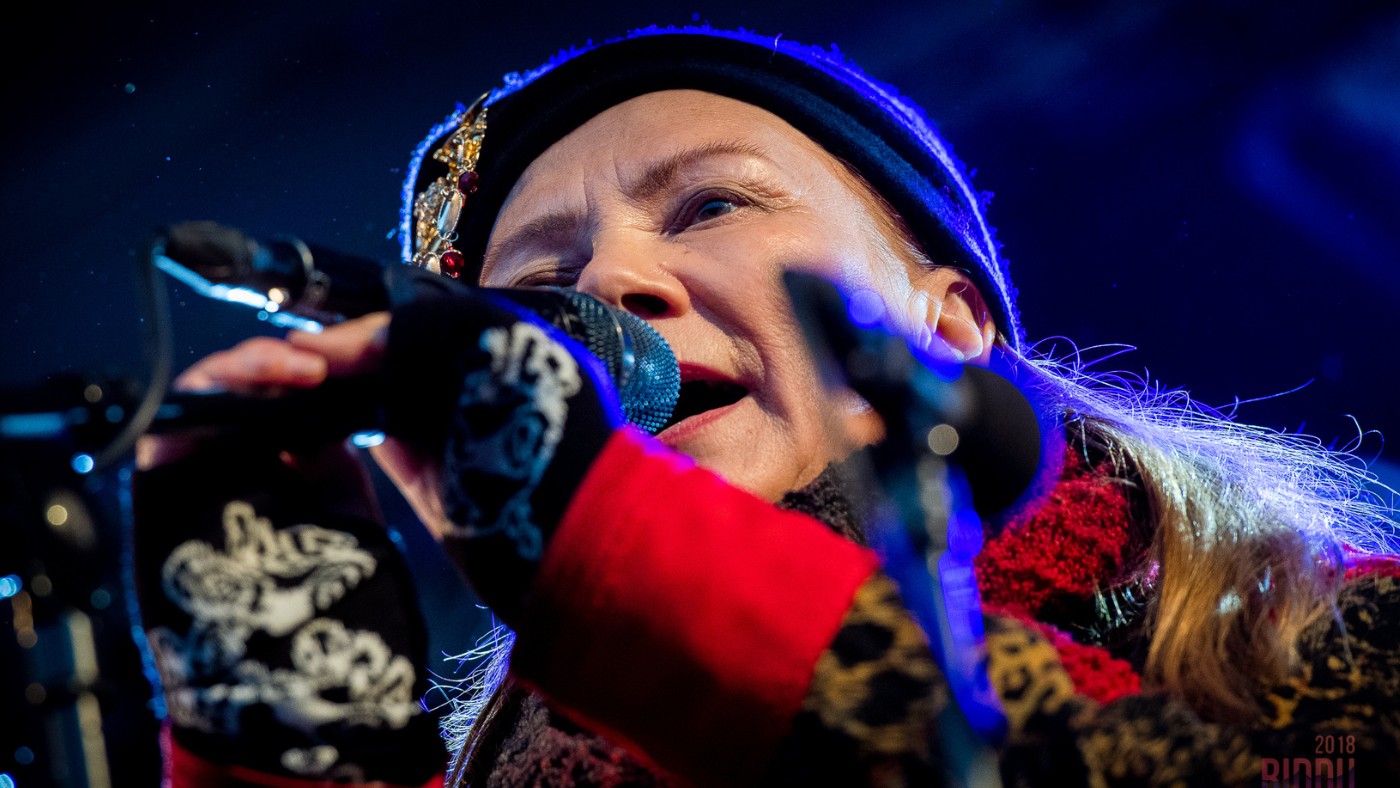 Mari Boine performing at Riddu Riđđu festival. Photo: Ørjan Marakatt Bertelsen / Riddu Riđđu Flickr.