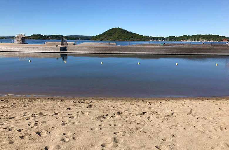 An Oslo city beach at the Sørenga development