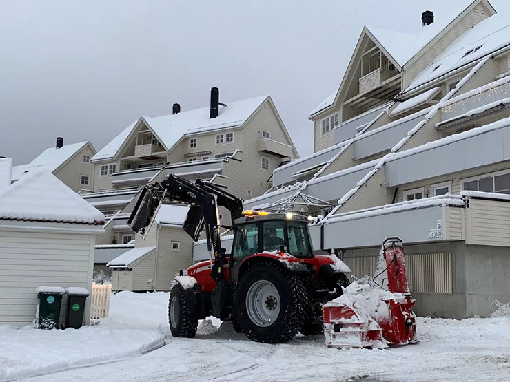Snow clearance in Okstad, Trondheim