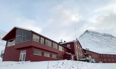 The spectacular setting of Funken Lodge in Longyearbyen