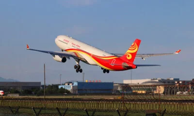 A Hainan Airlines jet
