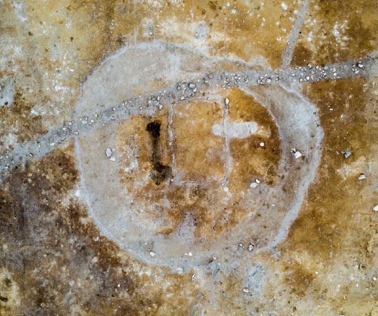 Imprints of former Viking site