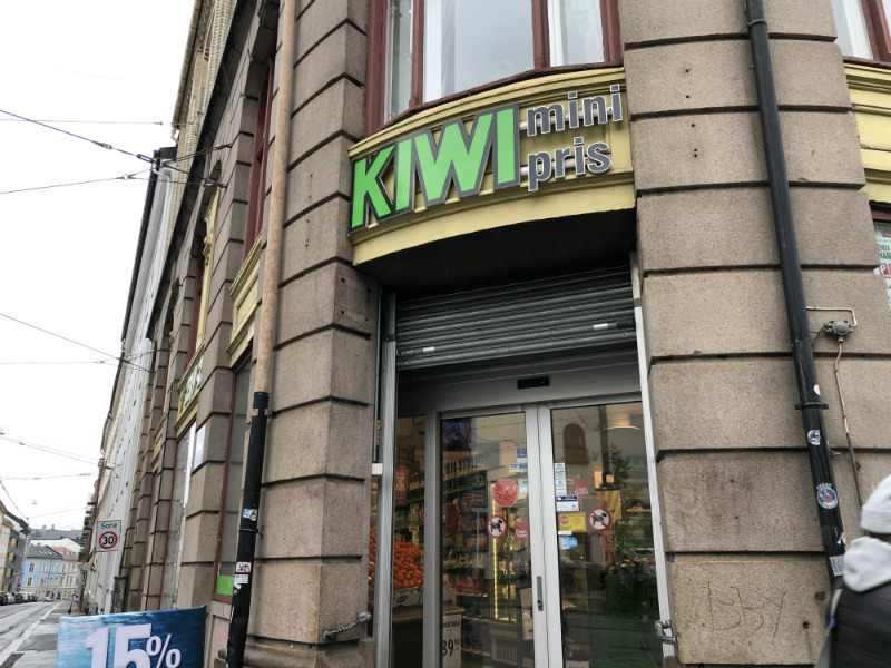 Kiwi store front