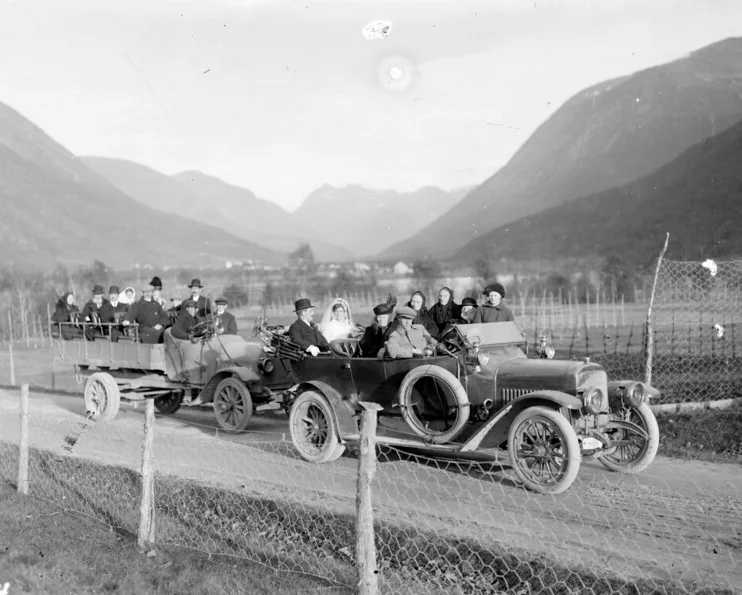 A Norwegian wedding procession from 1914