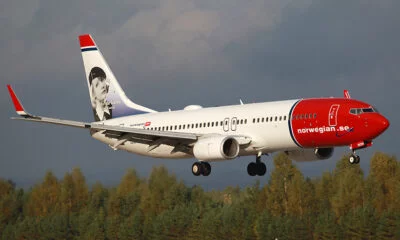 Norwegian 737-800 plane featuring Greta Garbo