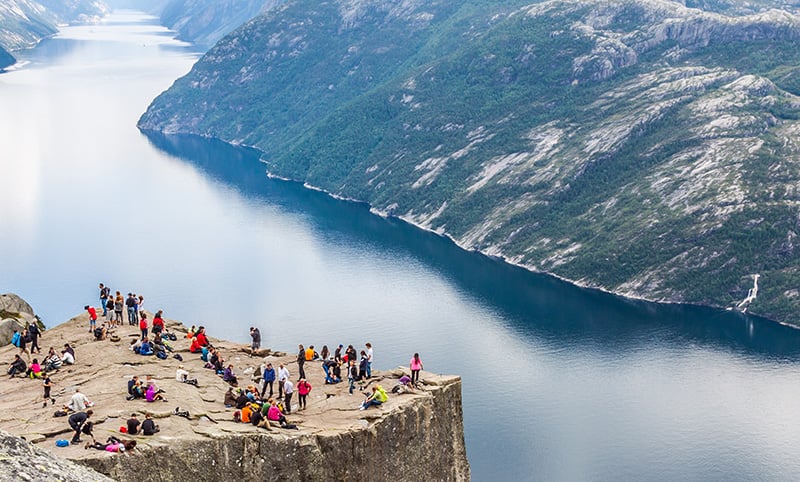 Crowds of people at Norway's Pulpit Rock