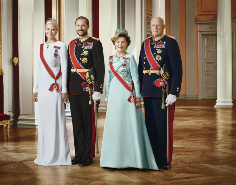 Znalezione obrazy dla zapytania: norwegian royal family 2020