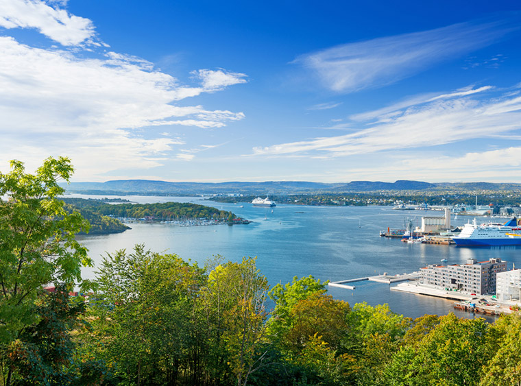 A green view of the city of Oslo and its fjord