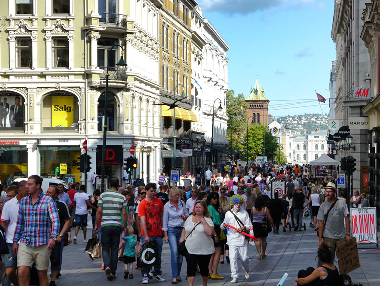 A busy Oslo street in Norway