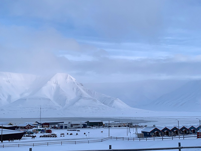 Longyearbyen university campus and the spectacular backdrop