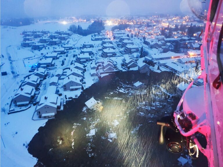 Aerial footage of the landslide near Oslo, Norway