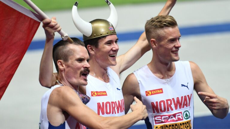 Ingebrigtsen brothers celebrating at the 2018 Athletics European Championships. Photo: Erik van Leeuwen / Wikipedia.