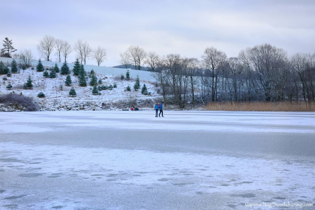 Frozen Bråsteinvatnet lake in Sandnes