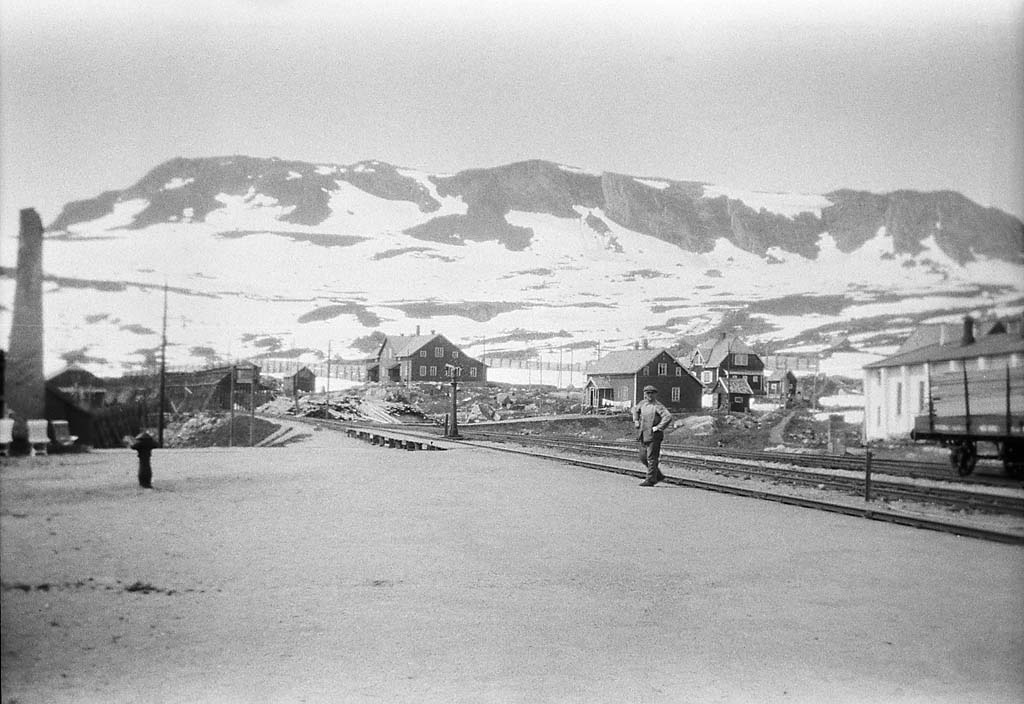 Scandinavian Vacation Photos From the 1930s - Vimarsana News