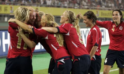 Norway women's soccer team celebrate a goal